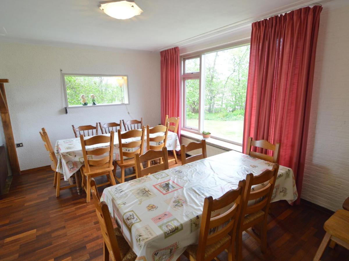 Cosy With Pet Friendly Garden Holiday home